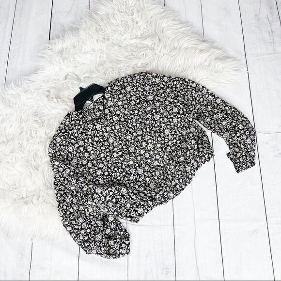 Zara Womens Black Print Crop Top Longsleeve Slit Cuff Round Collar SZ‎ Small NEW - Picture 4 of 5